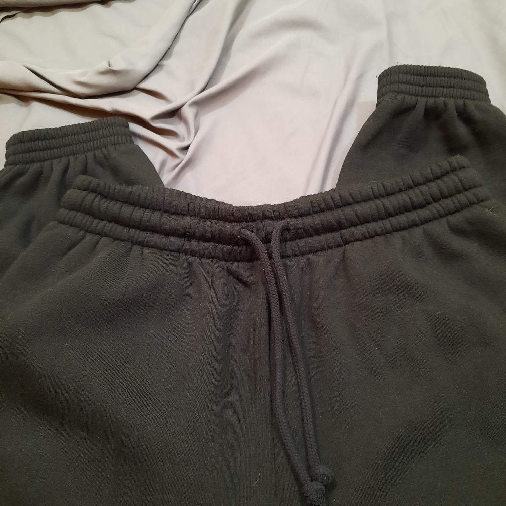 Oversized sweats/joggers